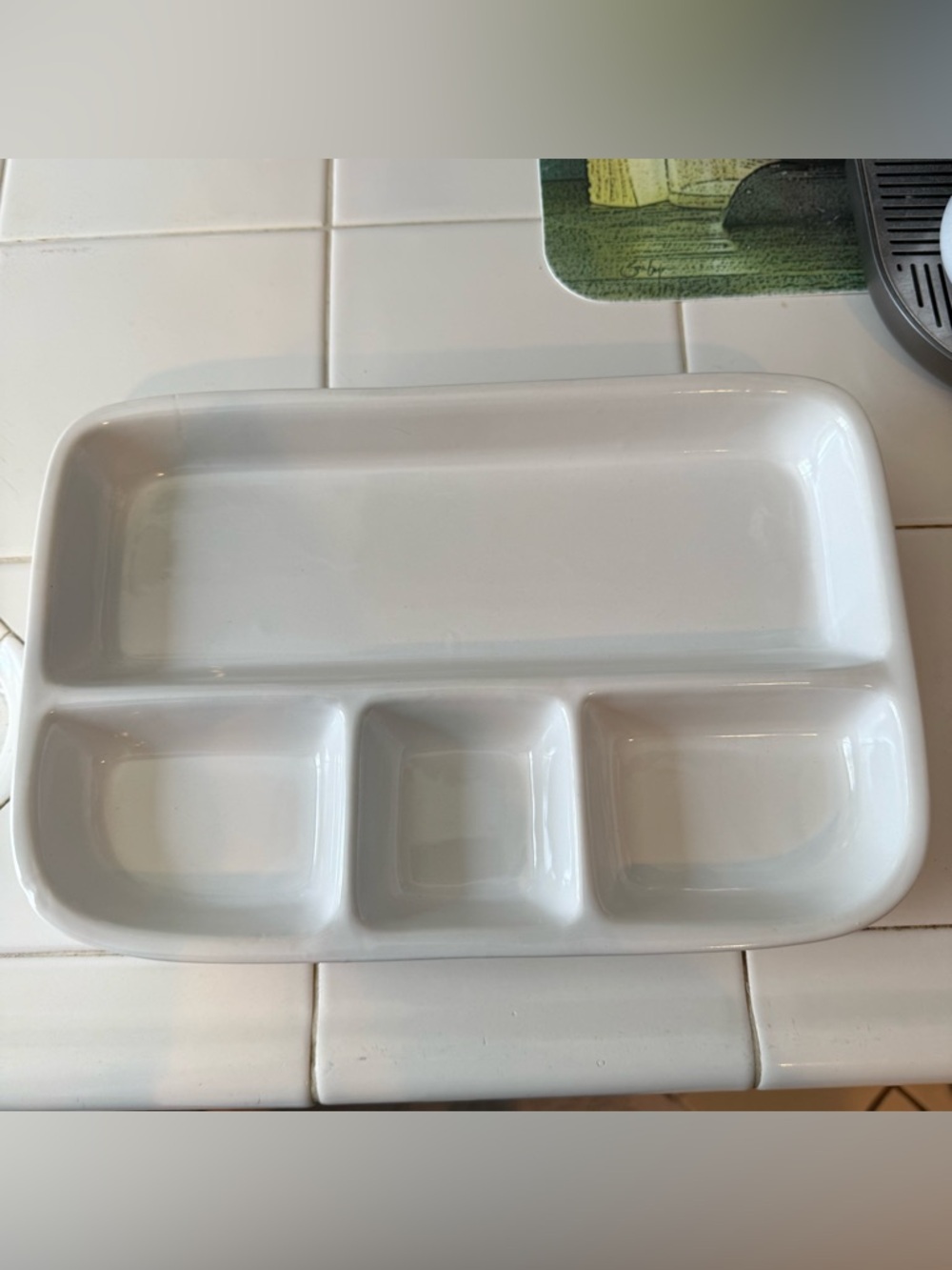 Set of 2 Stoneware TV Dinner Trays in White Like New - Picture 9 of 14